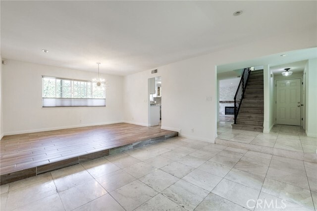 Foto del edificio - 16051 Ballantine Ln