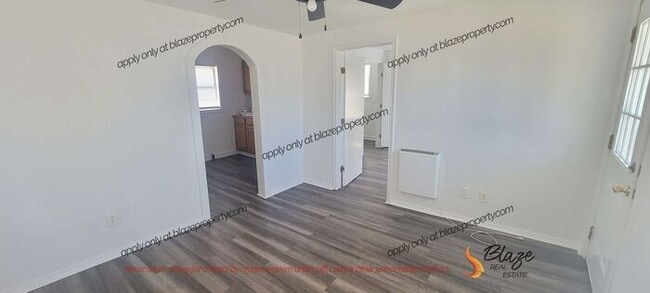 Building Photo - Cozy Corner, Big Potential!