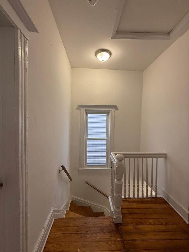 Foto del edificio - 163 BIDWELL Ave