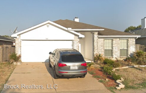 Foto principal - 4 br, 2 bath House - 7404 Avington Way