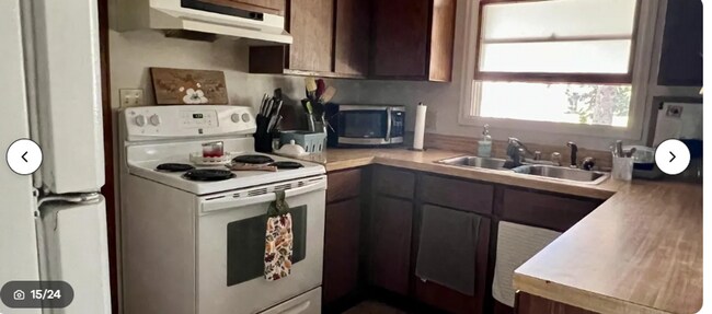 Building Photo - 5705 Lessandro St