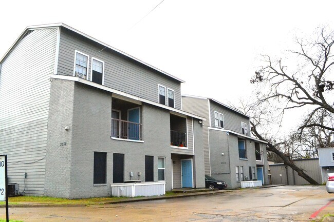 Building Photo - 2352 Little Pocket Rd