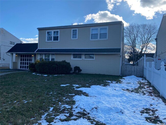 Building Photo - 12 Snowbird Ln