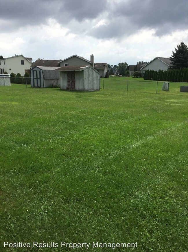 Building Photo - 3 br, 1.5 bath House - 467 Brentwood