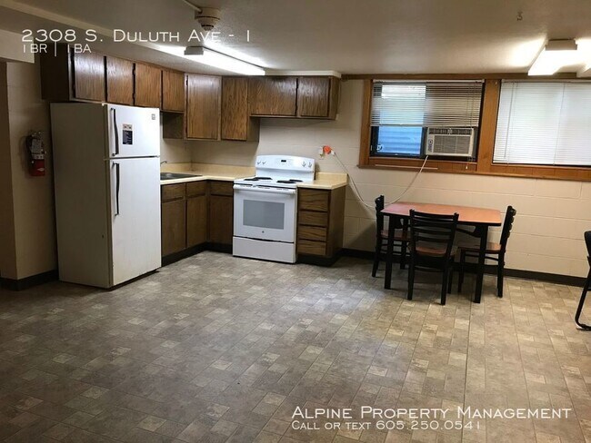 Foto del edificio - 2308 S Duluth Ave
