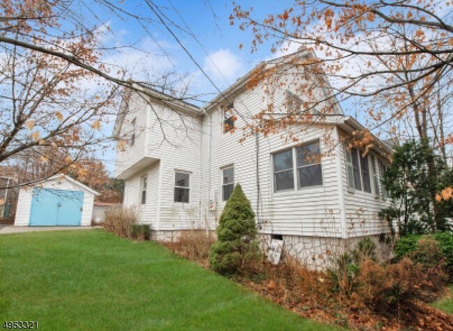 Foto del edificio - 119 Ramapo Valley Rd