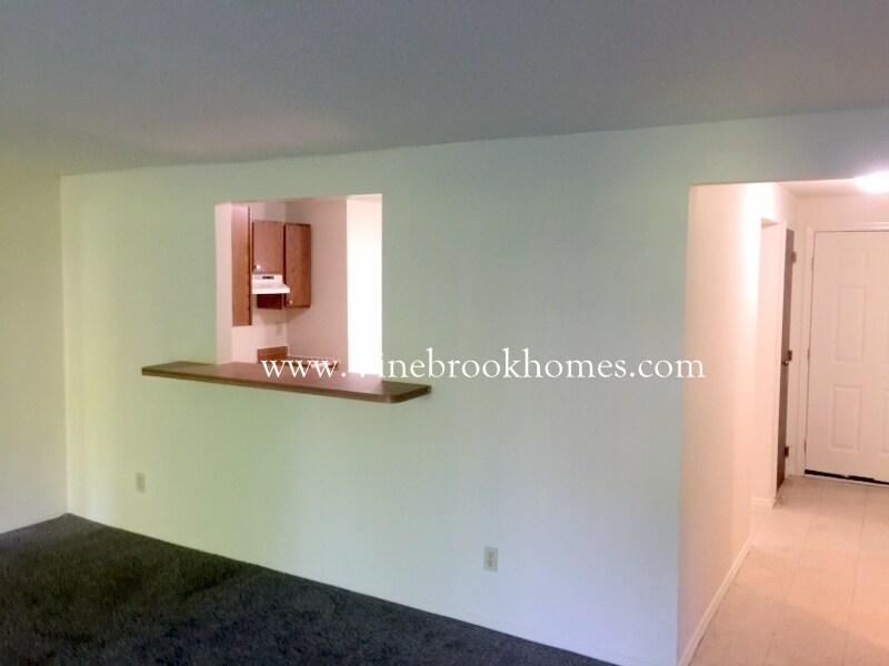 Foto principal - 2302 Cross Village Dr