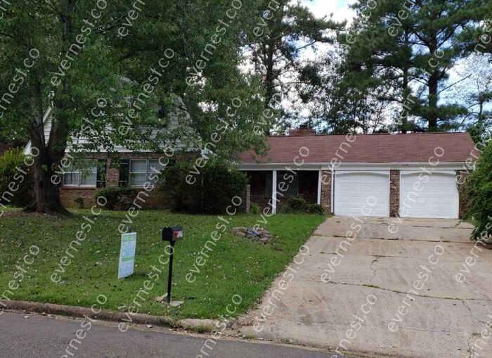 Primary Photo - 1217 Foxhill Dr