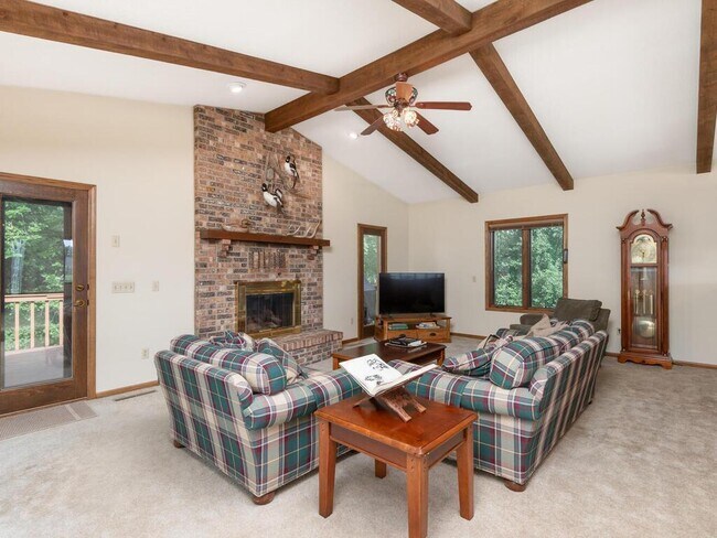 Foto del edificio - 1760 Mt Hope Rd