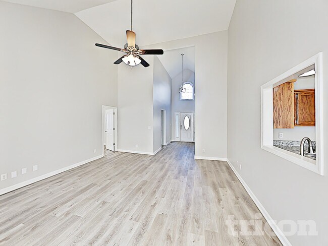 Building Photo - 804 Cindy Jo Ct