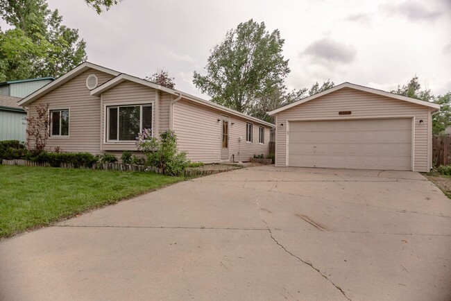 Building Photo - Quiet 2 Bedroom 1 Bath Cul-De-Sac Living with Modern Upgrades