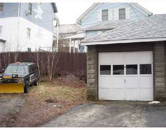 Building Photo - 454 Grove St