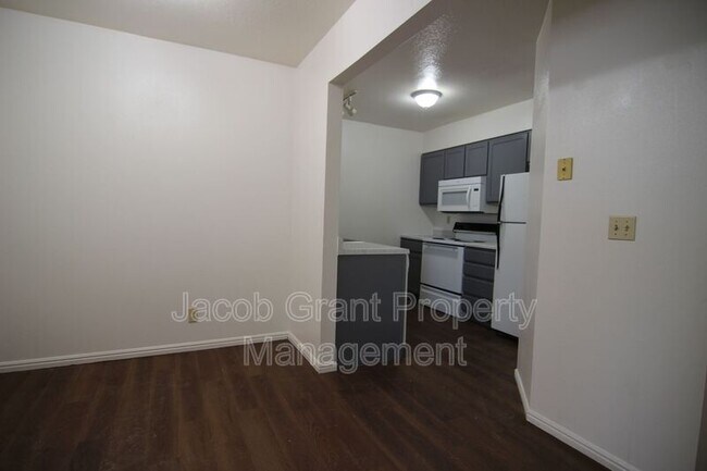 Foto del edificio - 639 Hoopes Ave