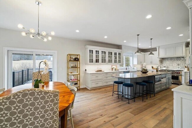 Foto del edificio - 840 Jefferson Cir