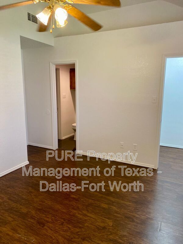 Building Photo - 4805 Deal Dr