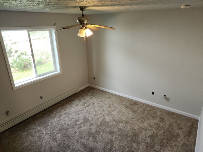 Building Photo - 8116 Boundary Ave
