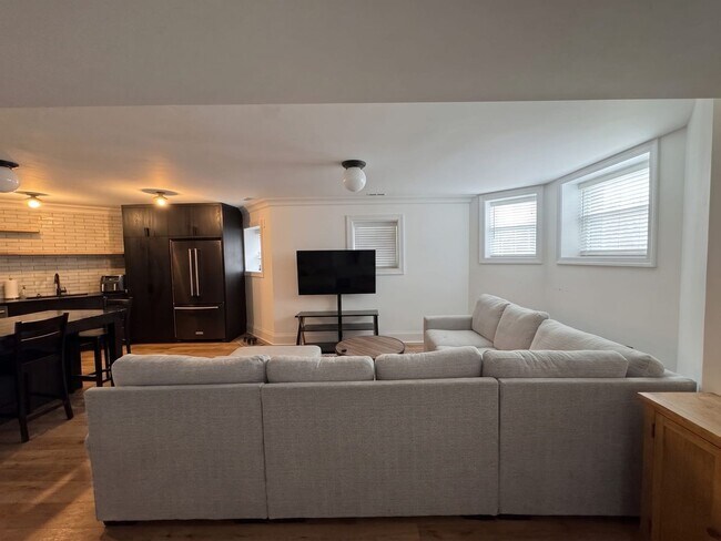 Photo - 1392 Waveland, LLC Apartment