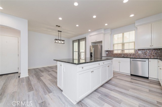 Building Photo - 87 Cienega