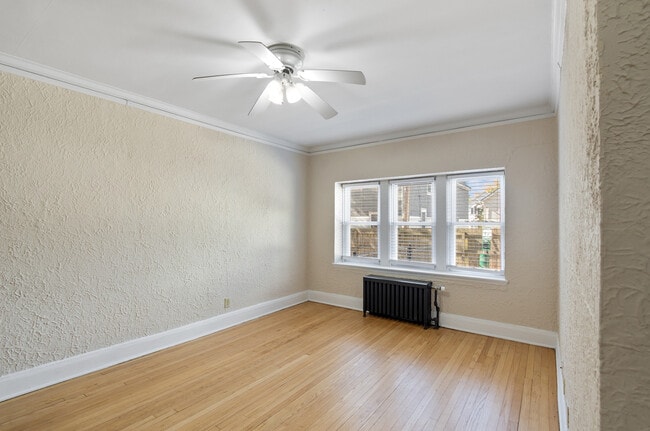 Interior Photo - Cambridge Manor