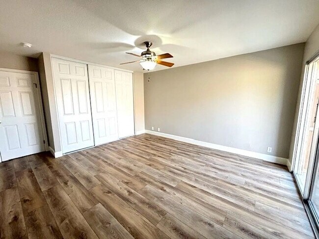 Foto del edificio - 2174 Larch Ln
