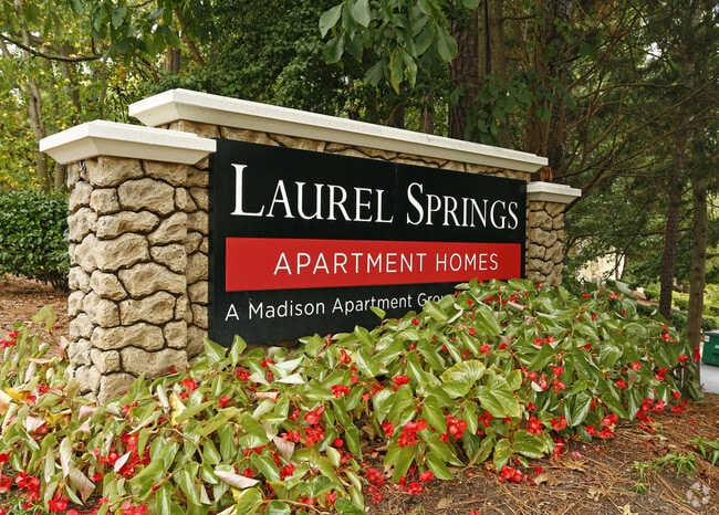 Building Photo - Laurel Springs