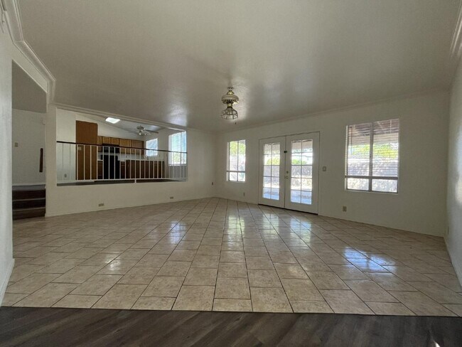 Building Photo - 6755 N 89th Ave
