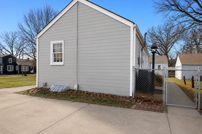 Building Photo - 1100 Pomeroy St