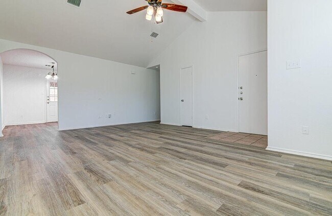 Building Photo - 1706 Honeysuckle Lane, Round Rock, TX 7866...