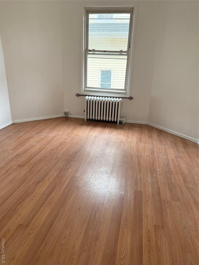 Foto del edificio - 87-18 95th St