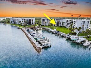 Building Photo - 1648 Jupiter Cove Dr