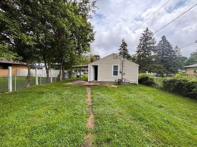 Building Photo - 2121 Culver Ave