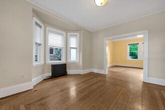 Building Photo - 5 Murdock Terrace
