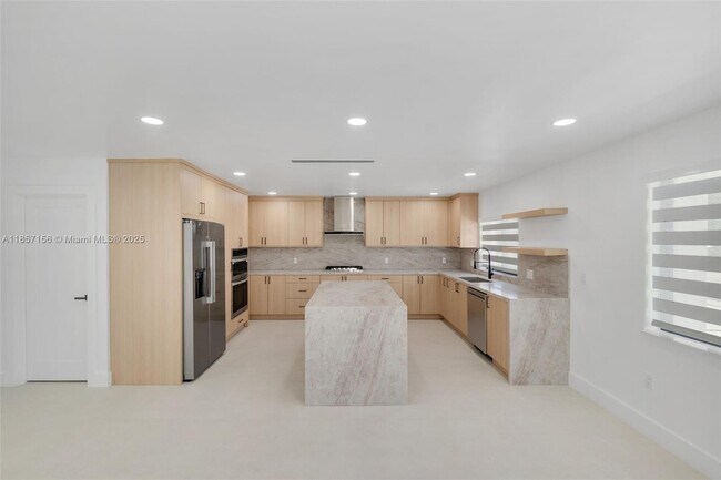Foto del edificio - 9360 SW 16th St