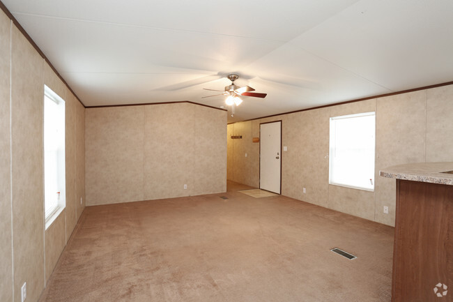 3BR - Living Room - Cranberry Village