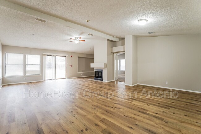 Building Photo - 6827 Country Haven