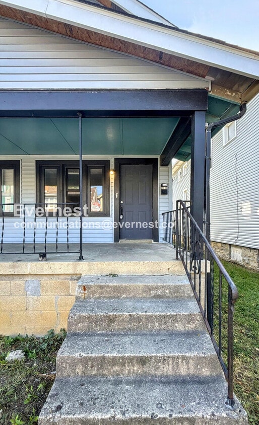 Primary Photo - 1440 Hamlet St