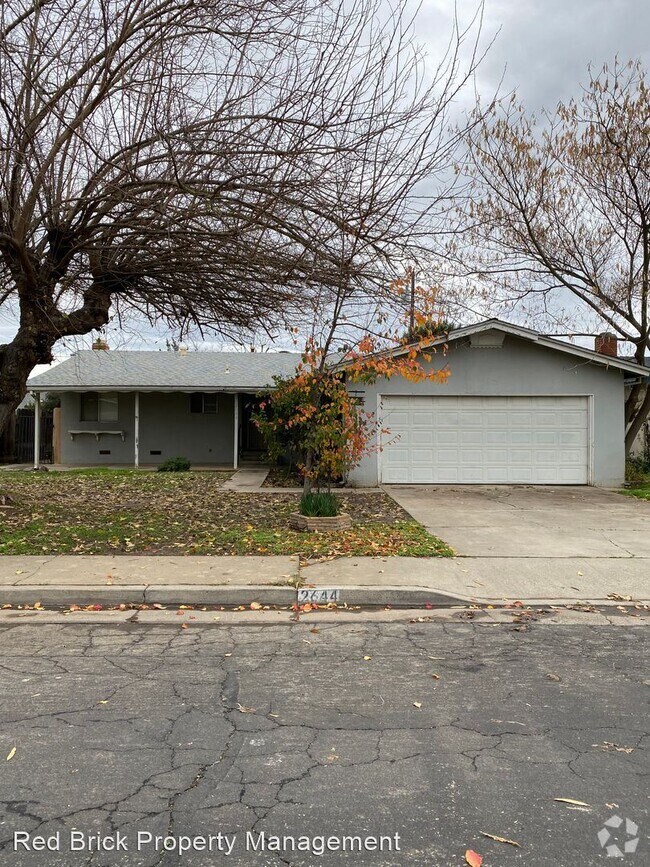 Mont Village Houses under 3,000 Merced, CA 1 Homes