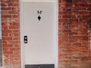 Building Photo - 9201 Clarewood Dr