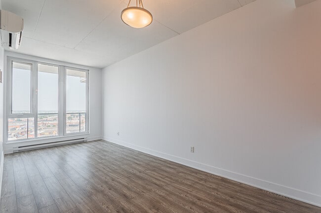 Building Photo - Faubourg Lacordaire