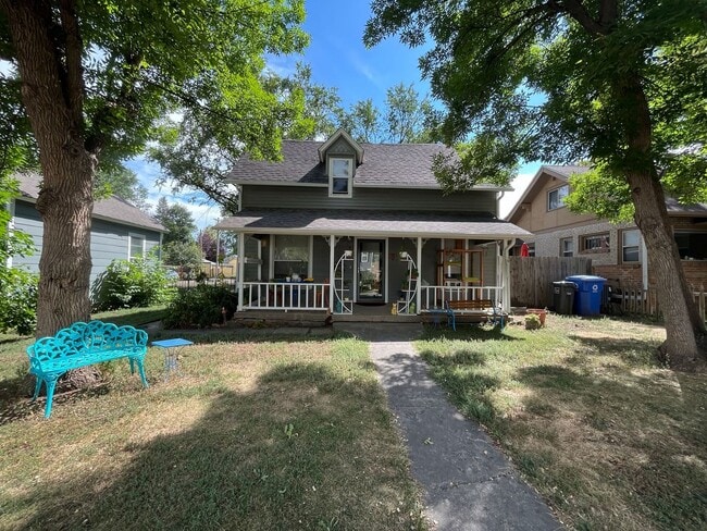 Adorable Duplex Near Downtown Loveland - Adorable Duplex Near Downtown Loveland House