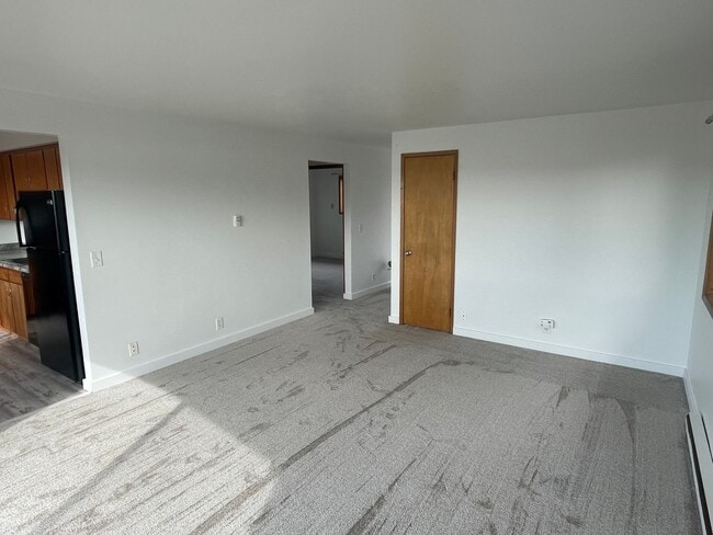 Foto del edificio - Moore (1371 SE 9th Ave & 1370 SE 10th ...