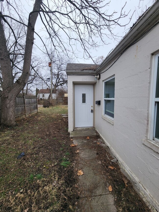 Foto del edificio - 634 S Wheatland Ave