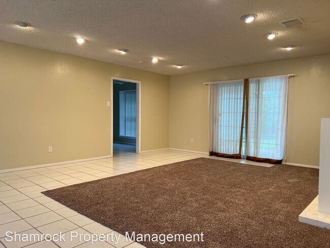 Foto del edificio - 3 br, 3 bath House - 3700 Greenleaf Dr