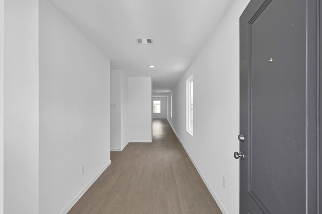 Building Photo - 31346 Black Cherry St