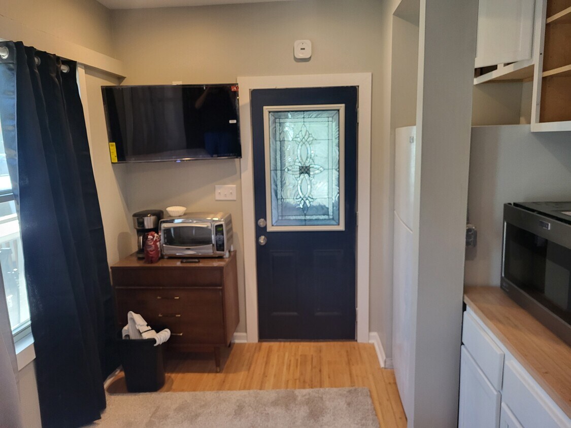 Foto principal - 1131 Ridge Rd