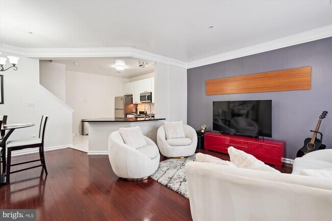 Foto del edificio - 7410 Langholm Way