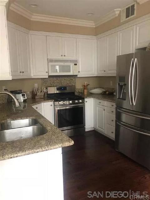 Building Photo - 507 Beach St