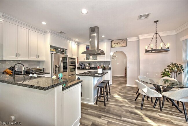Building Photo - 11424 Waterford Village Dr