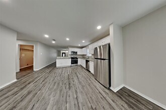 Building Photo - 15623 Ashbournne Springs Ln