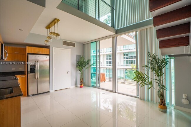 Foto del edificio - 350 S Miami Ave